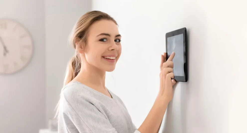 Upravljanje pametne hiše