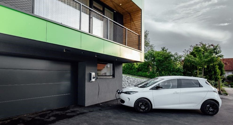 Domača polnilna postaja za električna vozila Loxone