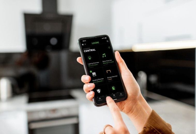 Kaj vse ponuja mobilna aplikacija Loxone?